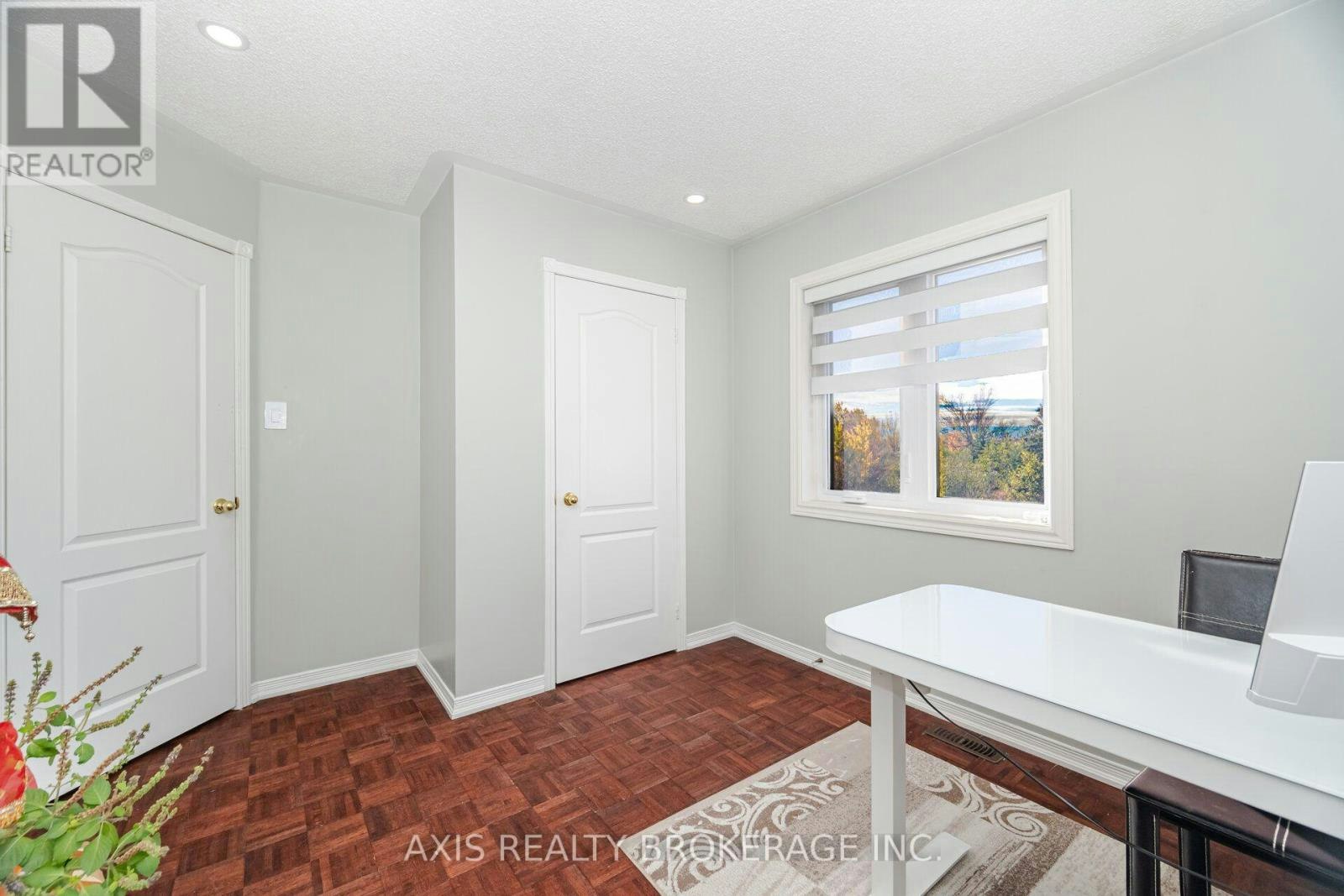 2 Queen Mary Drive, Brampton, ON, L7A 1X6 - 40