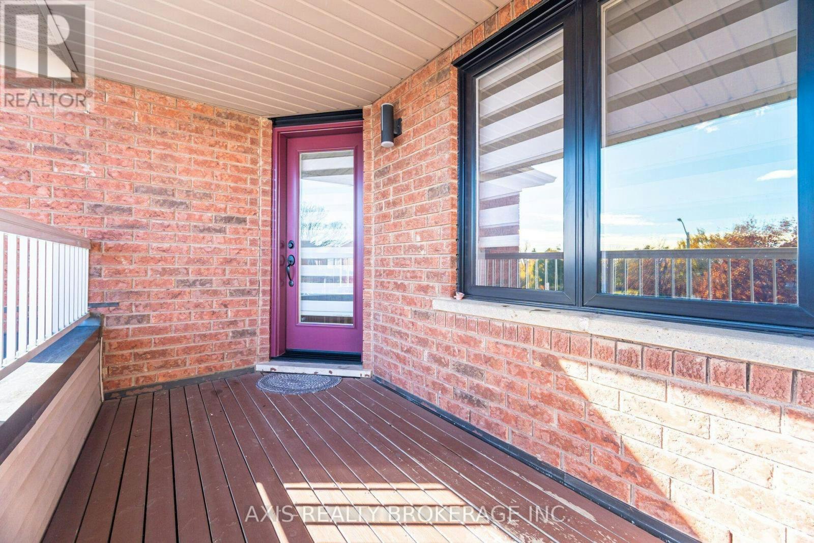 2 Queen Mary Drive, Brampton, ON, L7A 1X6 - 27