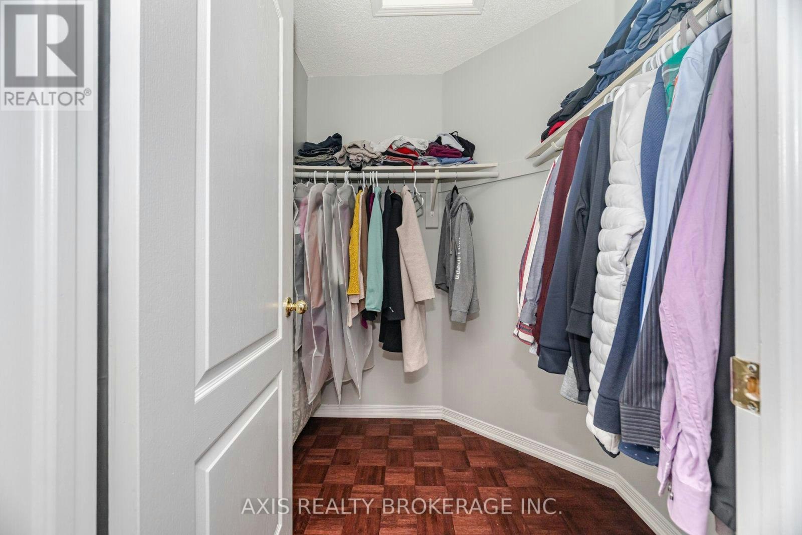 2 Queen Mary Drive, Brampton, ON, L7A 1X6 - 34