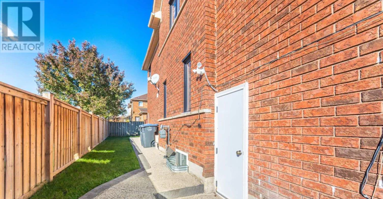 2 Queen Mary Drive, Brampton, ON, L7A 1X6 - 50