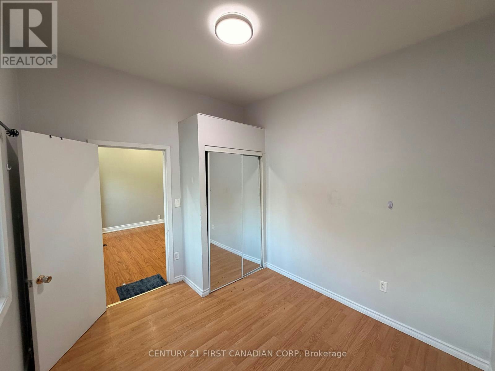 MAIN-31 Adelaide Street S, London, ON, N5Z 3K1 - 8