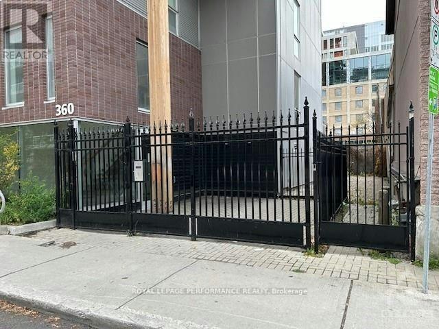 301-360 Cumberland Street, Ottawa, ON, K1N 0B1 3