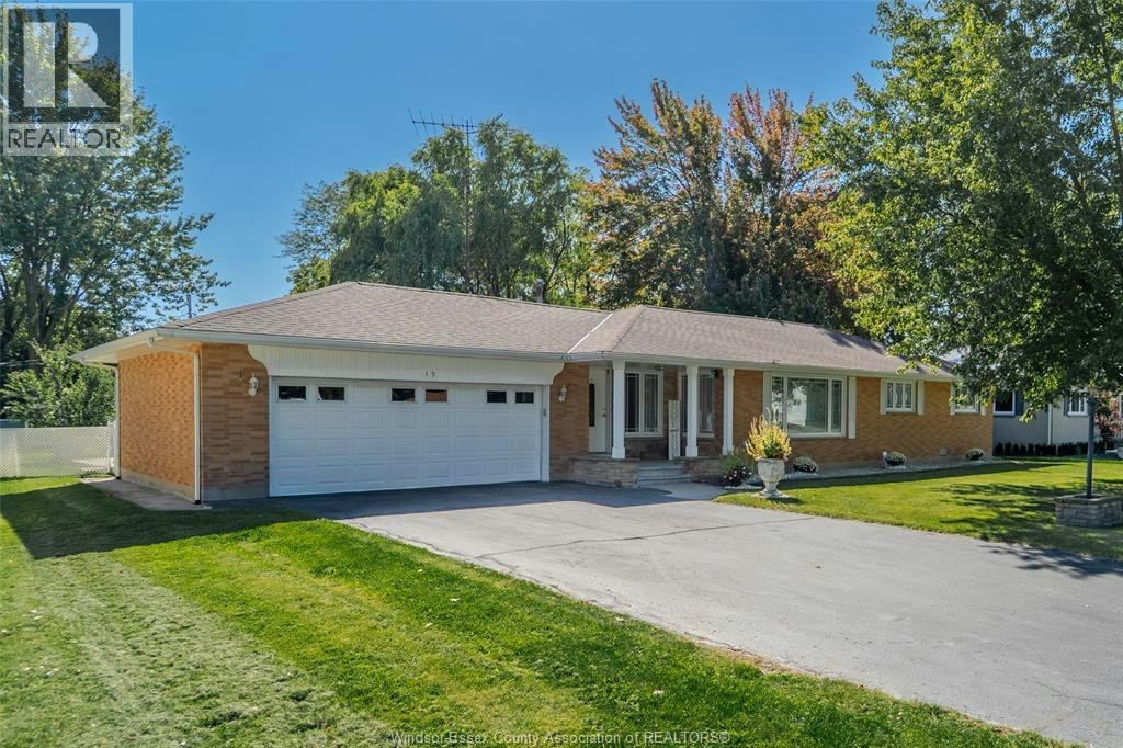 15 Bond Avenue, Chatham-Kent, ON, N0P 2L0