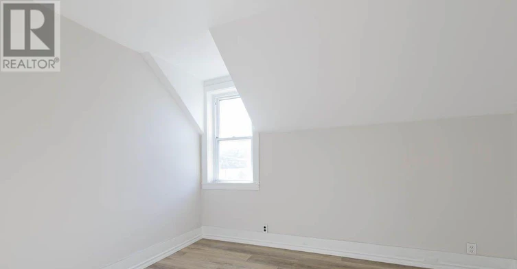 389 Glendale Avenue, St. Catharines, ON, L2T 1C3 - 19