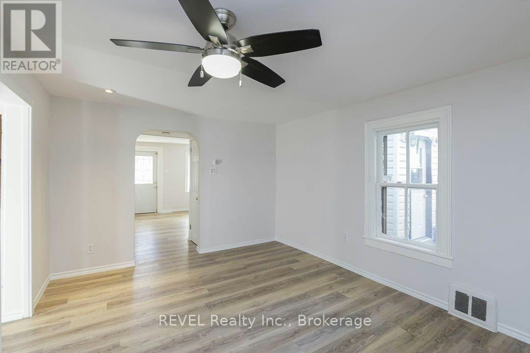 389 Glendale Avenue, St. Catharines, ON, L2T 1C3 - 10