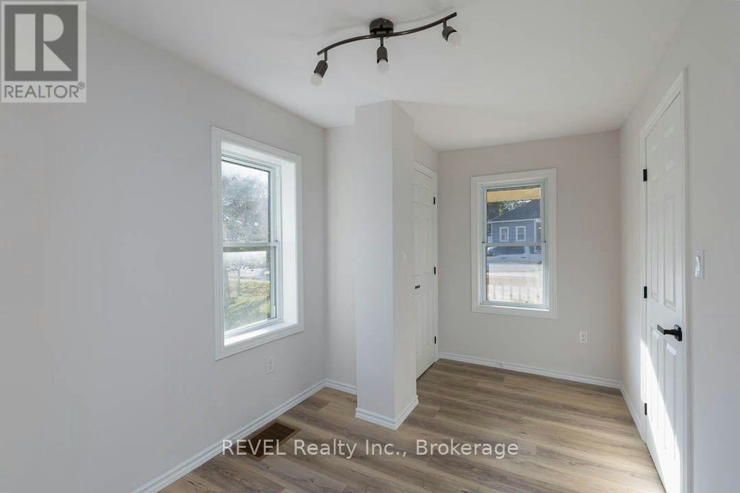 389 Glendale Avenue, St. Catharines, ON, L2T 1C3 - 6
