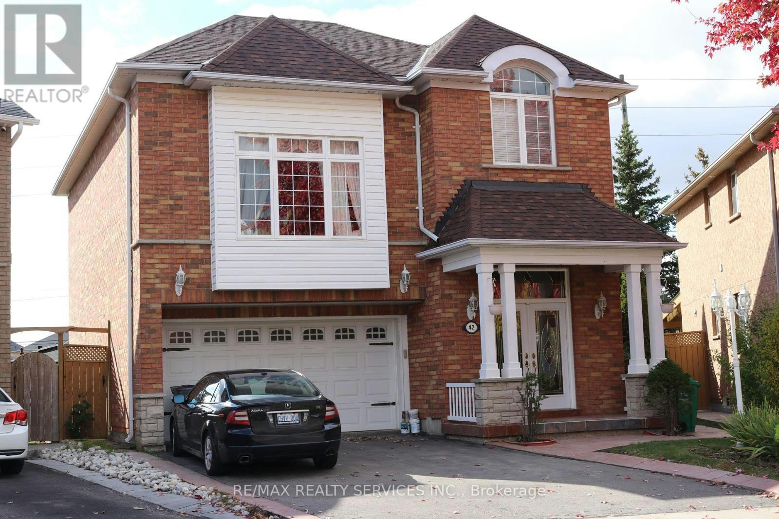42 Brambirch Crescent, Brampton, ON, L7A 1V1