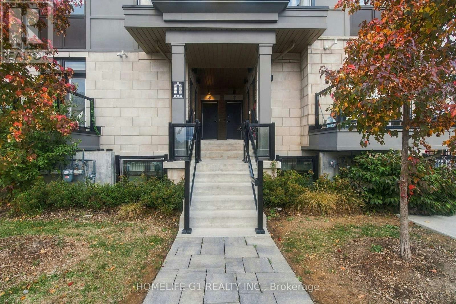 213-30 Halliford Place, Brampton, ON, L6P 4R1