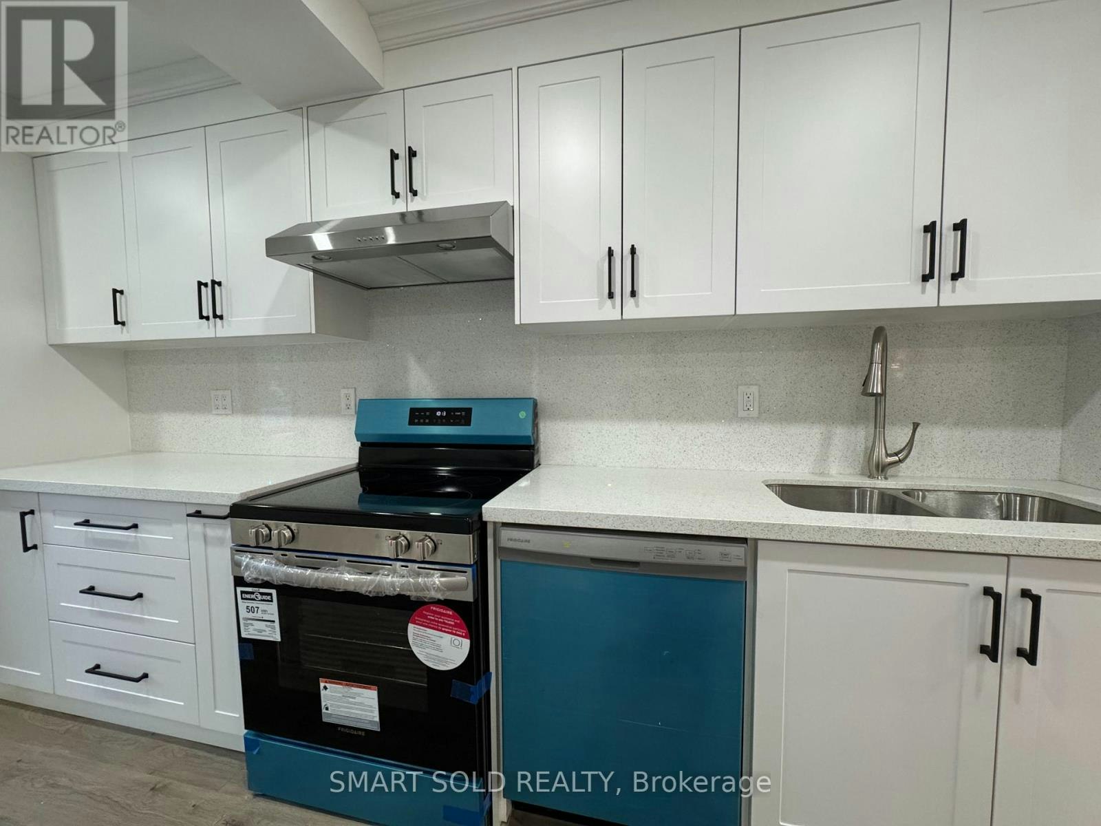 4082 Pheasant Run, Mississauga, ON, L5L 2C1 5