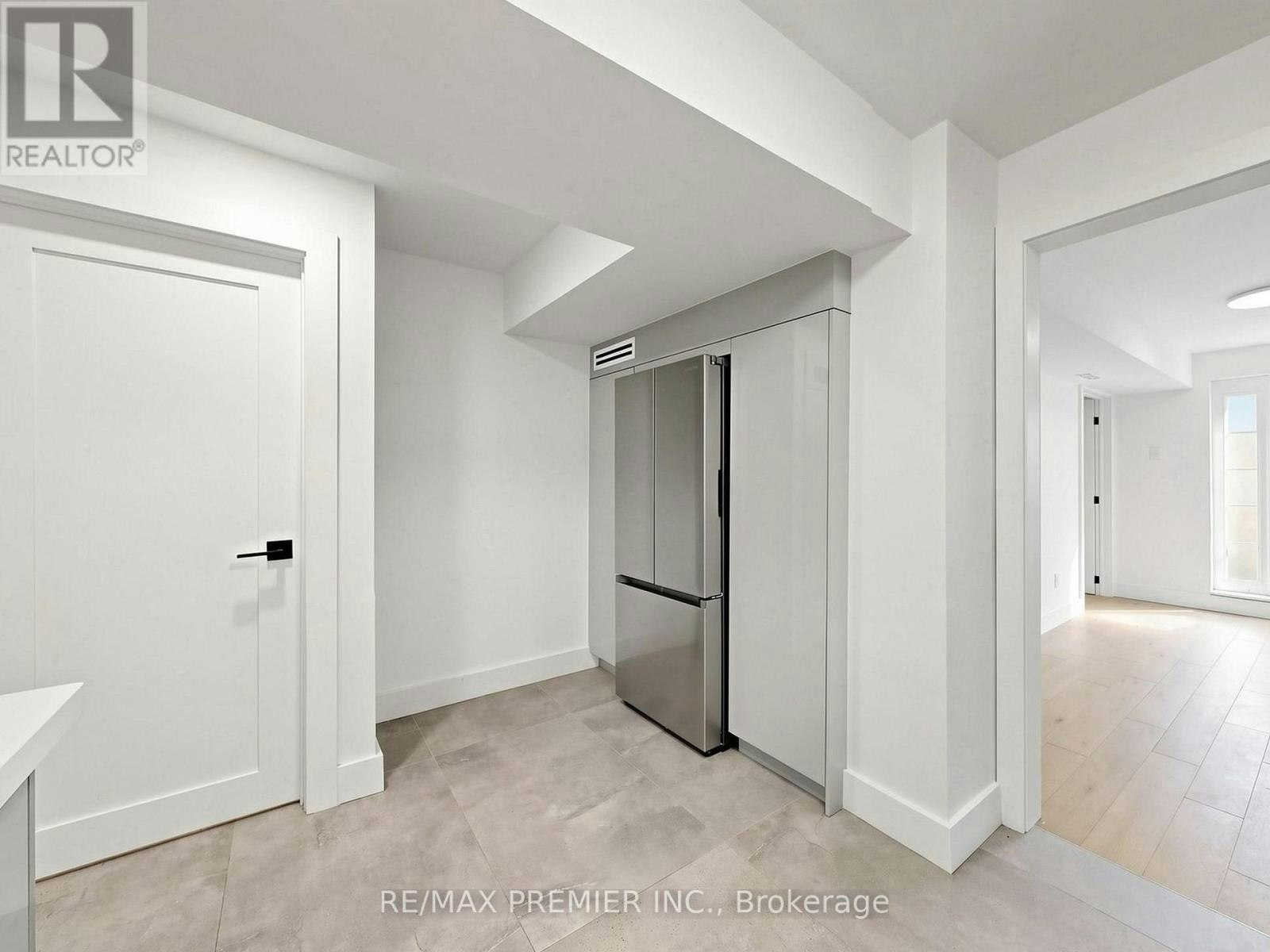 BASEMENT-45 Croham Road, Toronto, ON, M6E 4X9 - 7