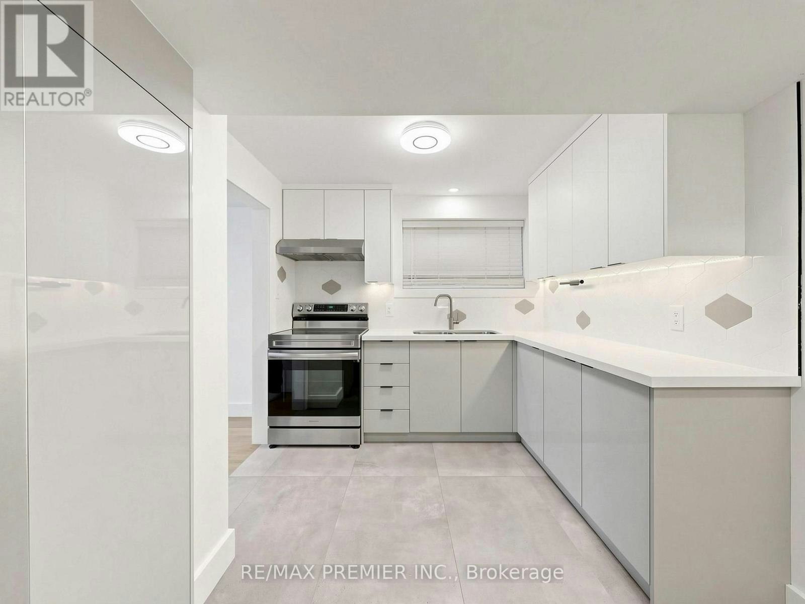 BASEMENT-45 Croham Road, Toronto, ON, M6E 4X9 - 8