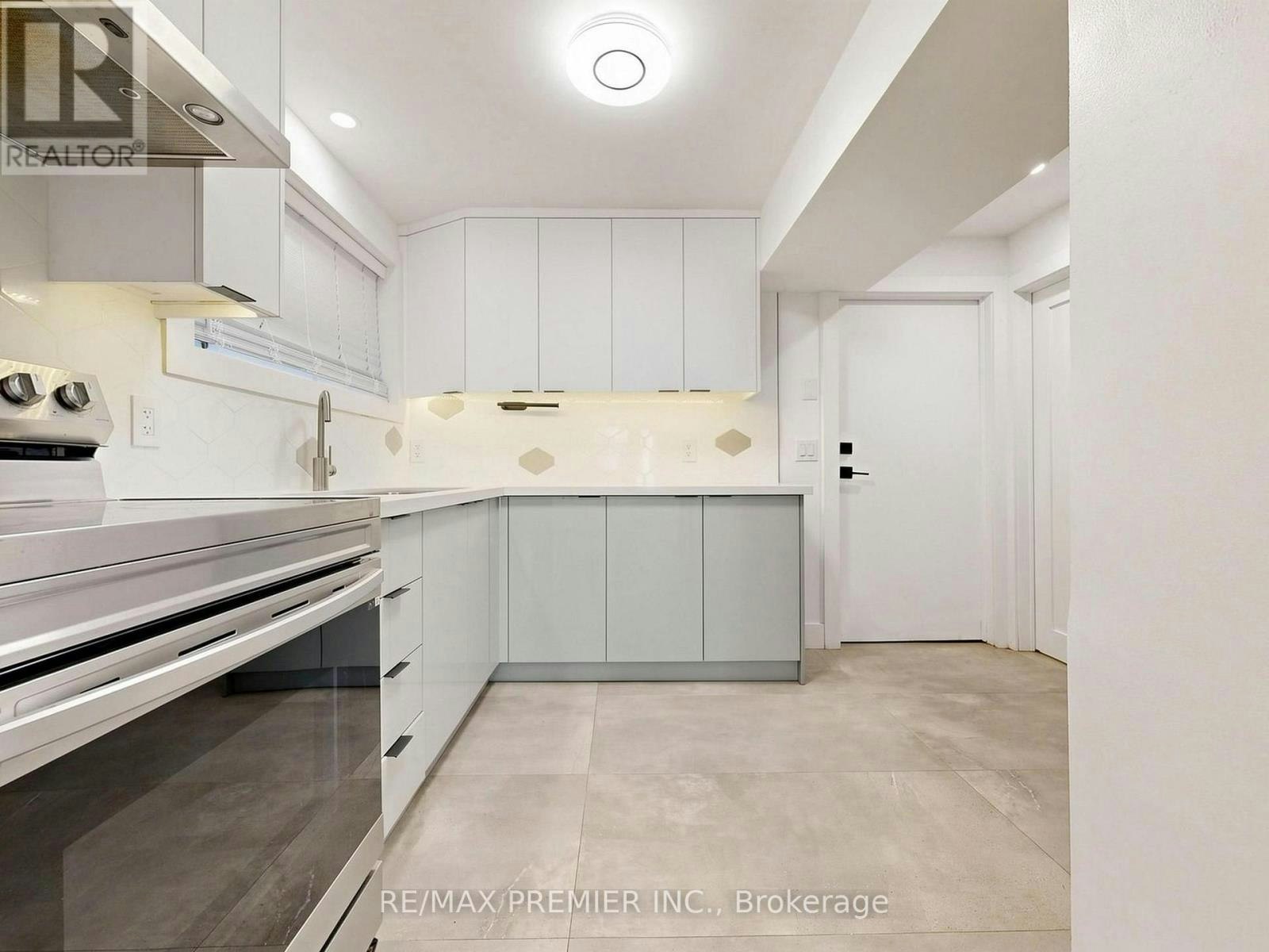 BASEMENT-45 Croham Road, Toronto, ON, M6E 4X9 - 6