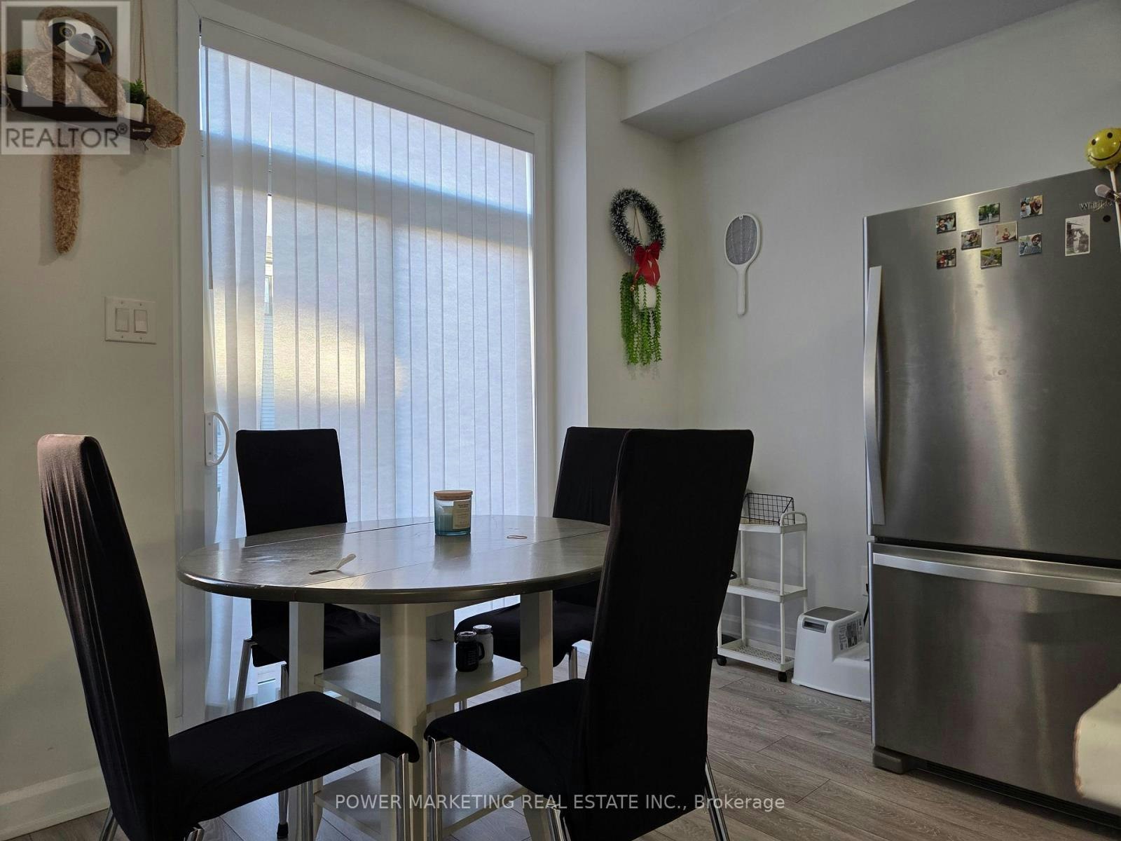 571 Lilith Street, Ottawa, ON, K2J 6Z5 4