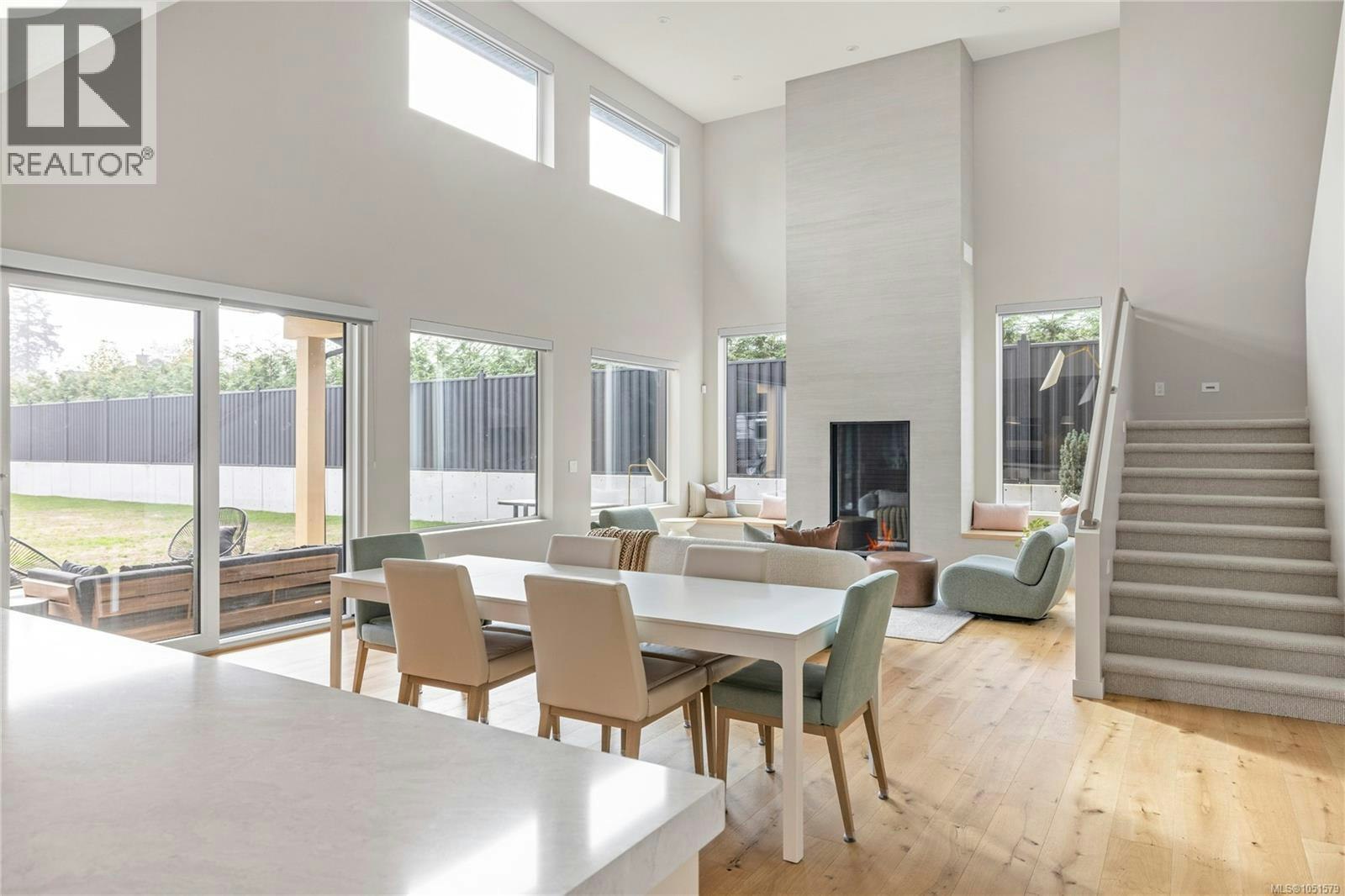 7393 Sunbury Road - 3