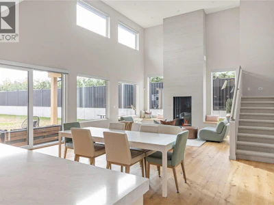 7393 Sunbury Road - 3
