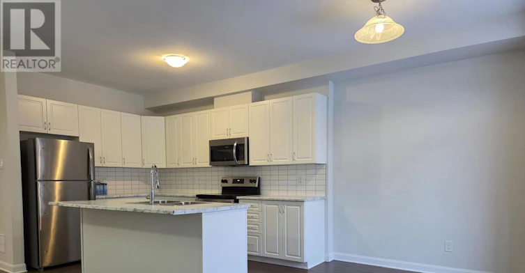 105 Natare Place, Ottawa, ON, K2T 0P3 - 3