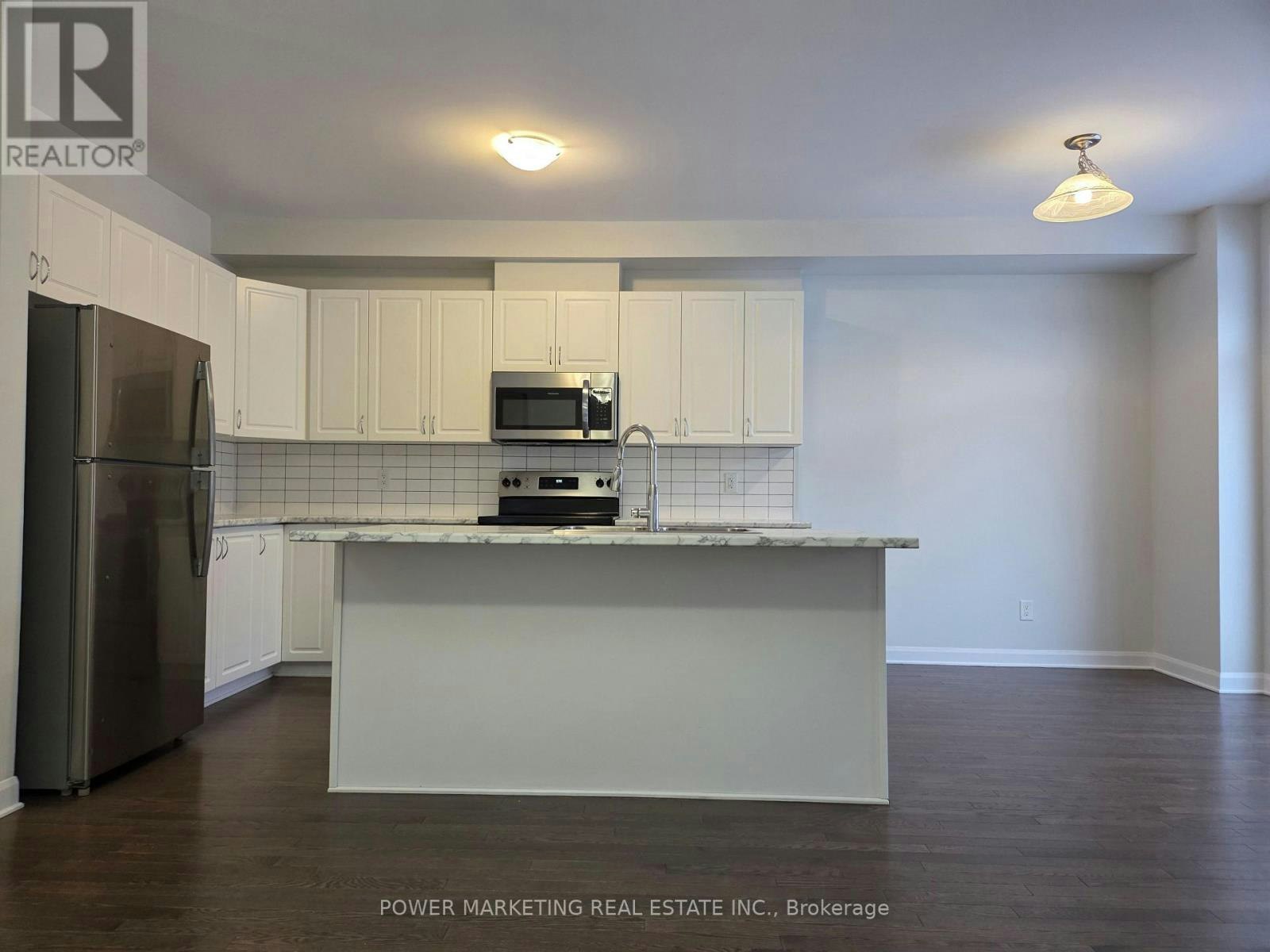 105 Natare Place, Ottawa, ON, K2T 0P3 - 2