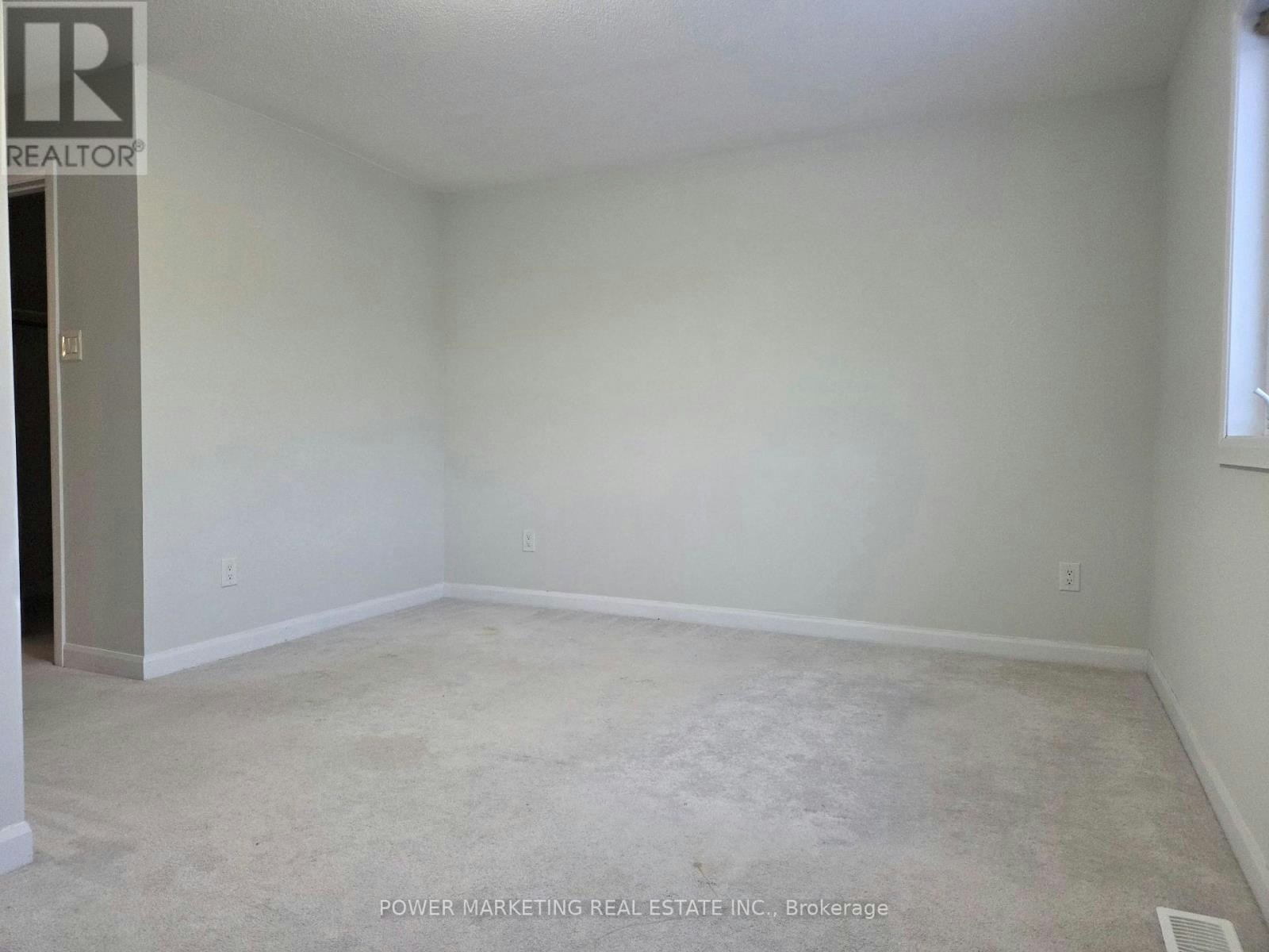 105 Natare Place, Ottawa, ON, K2T 0P3 - 9