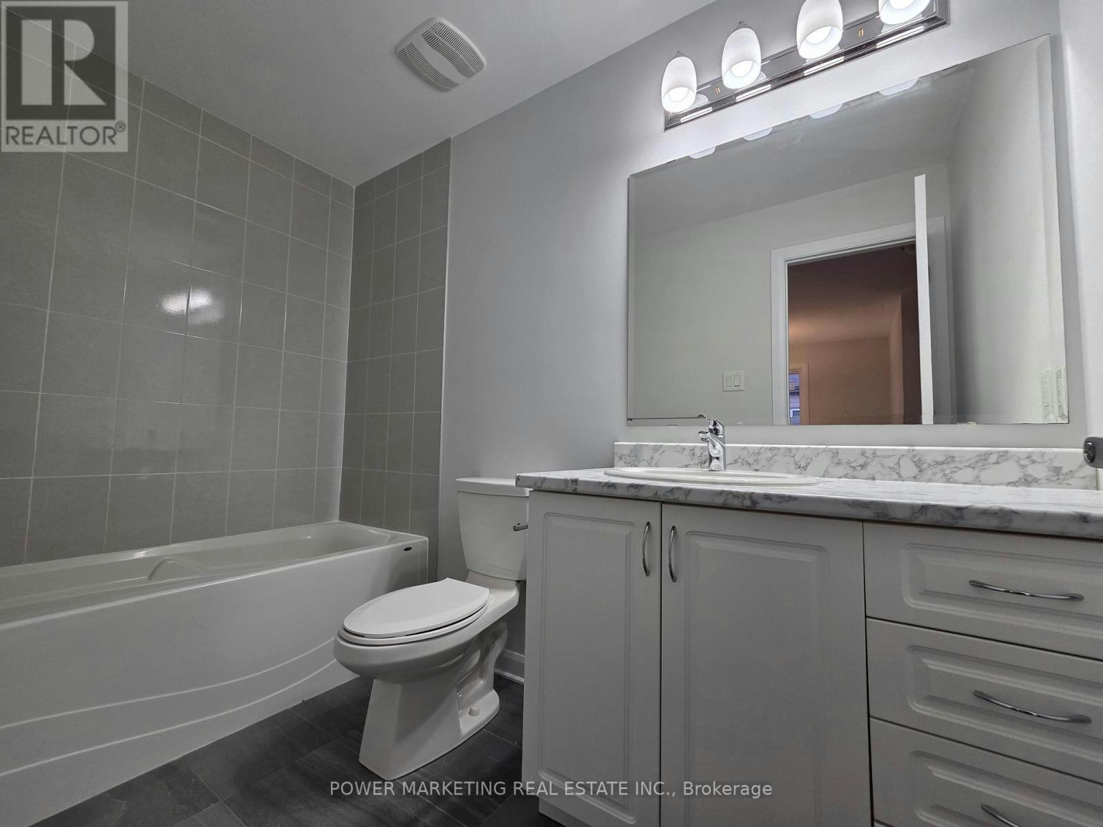 105 Natare Place, Ottawa, ON, K2T 0P3 - 14
