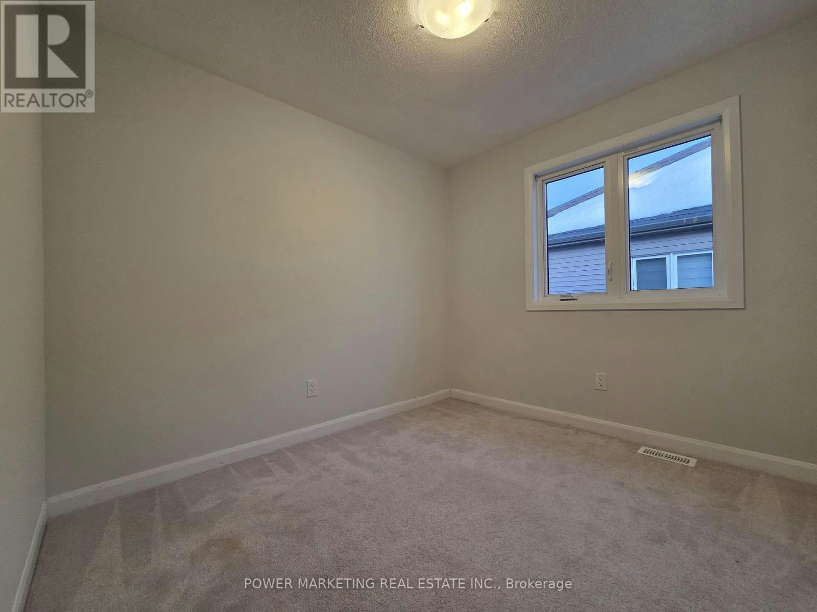 105 Natare Place, Ottawa, ON, K2T 0P3 - 12