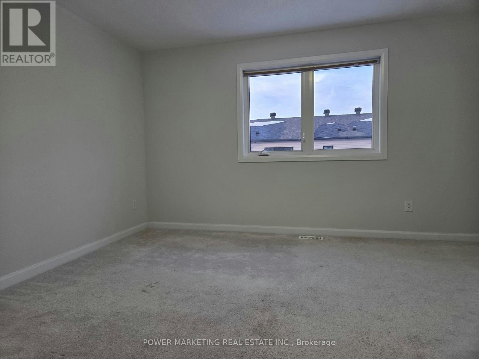105 Natare Place, Ottawa, ON, K2T 0P3 - 7