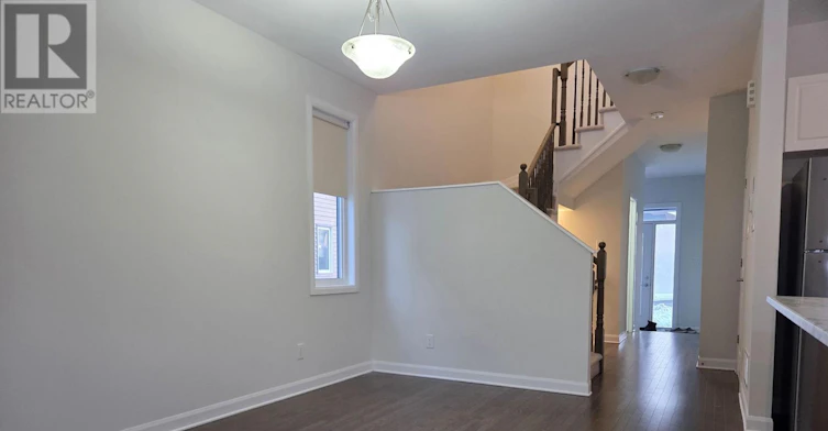 105 Natare Place, Ottawa, ON, K2T 0P3 - 4