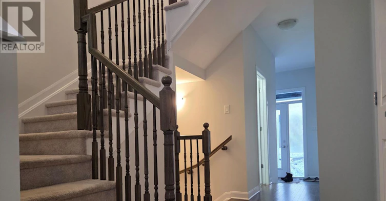 105 Natare Place, Ottawa, ON, K2T 0P3 - 6