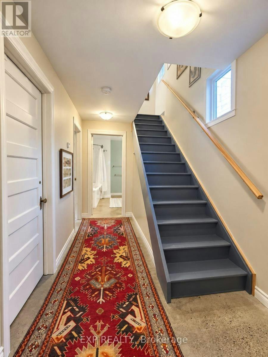 179 Springfield Road, Ottawa, ON, K1M 1C3 - 4