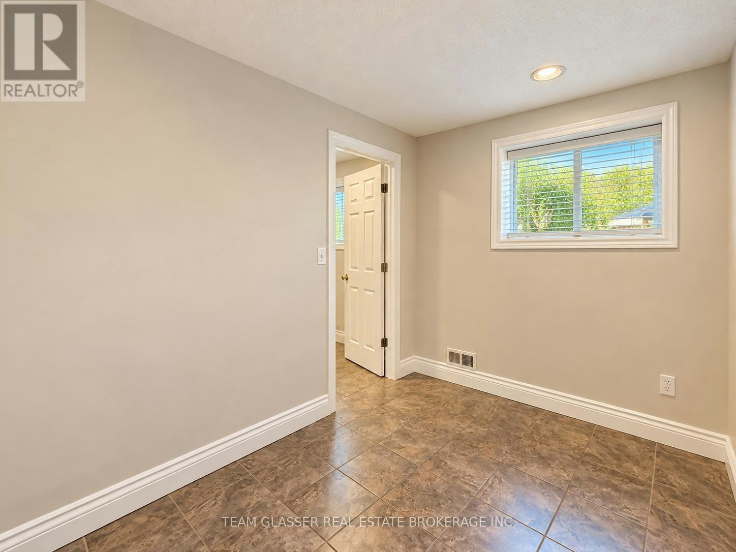 676 Emery Street E, London, ON, N6C 2G4 - 15