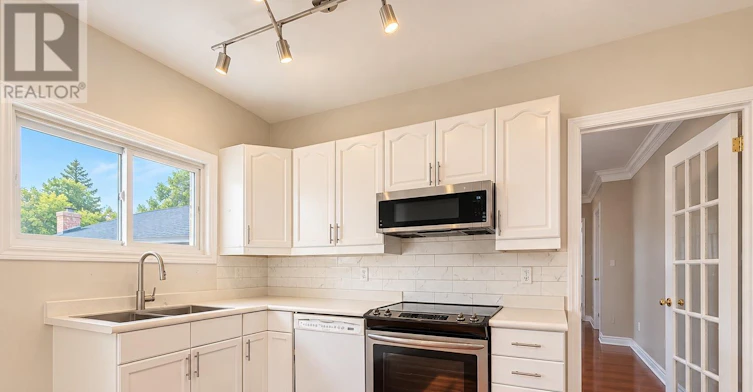 676 Emery Street E, London, ON, N6C 2G4 - 11