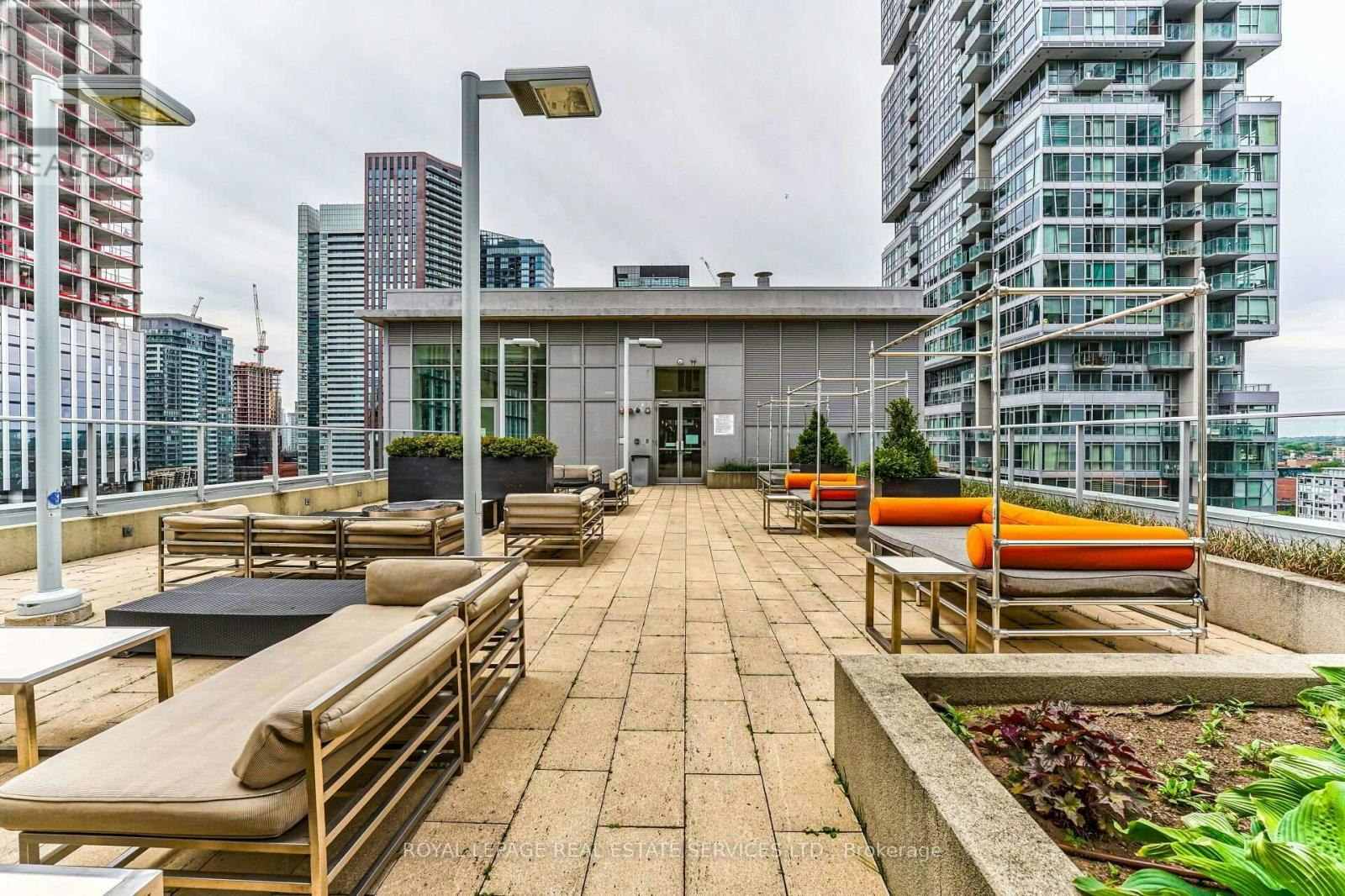 430-21 Nelson Street, Toronto, ON, M5V 3H9 - 20