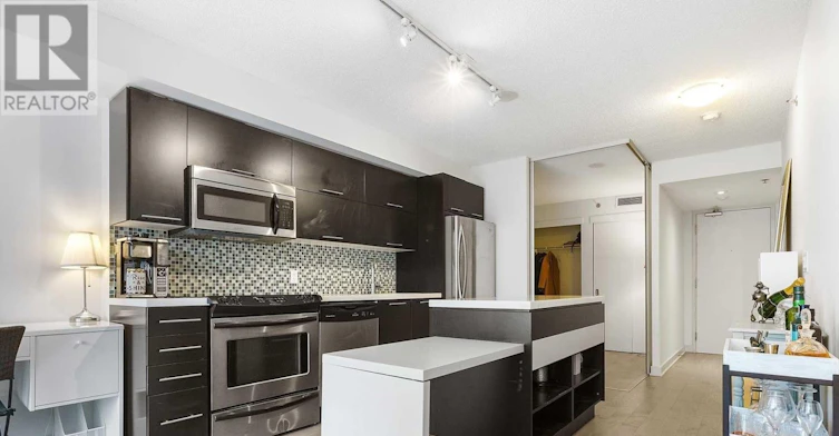430-21 Nelson Street, Toronto, ON, M5V 3H9 - 3