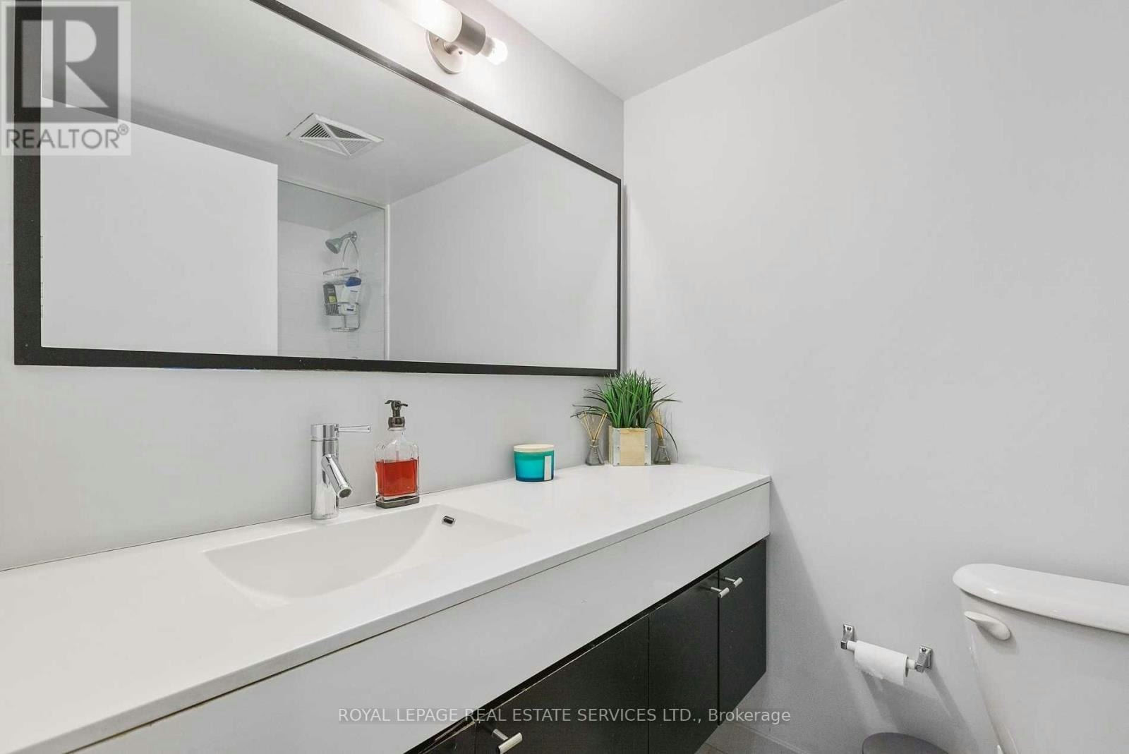 430-21 Nelson Street, Toronto, ON, M5V 3H9 - 13