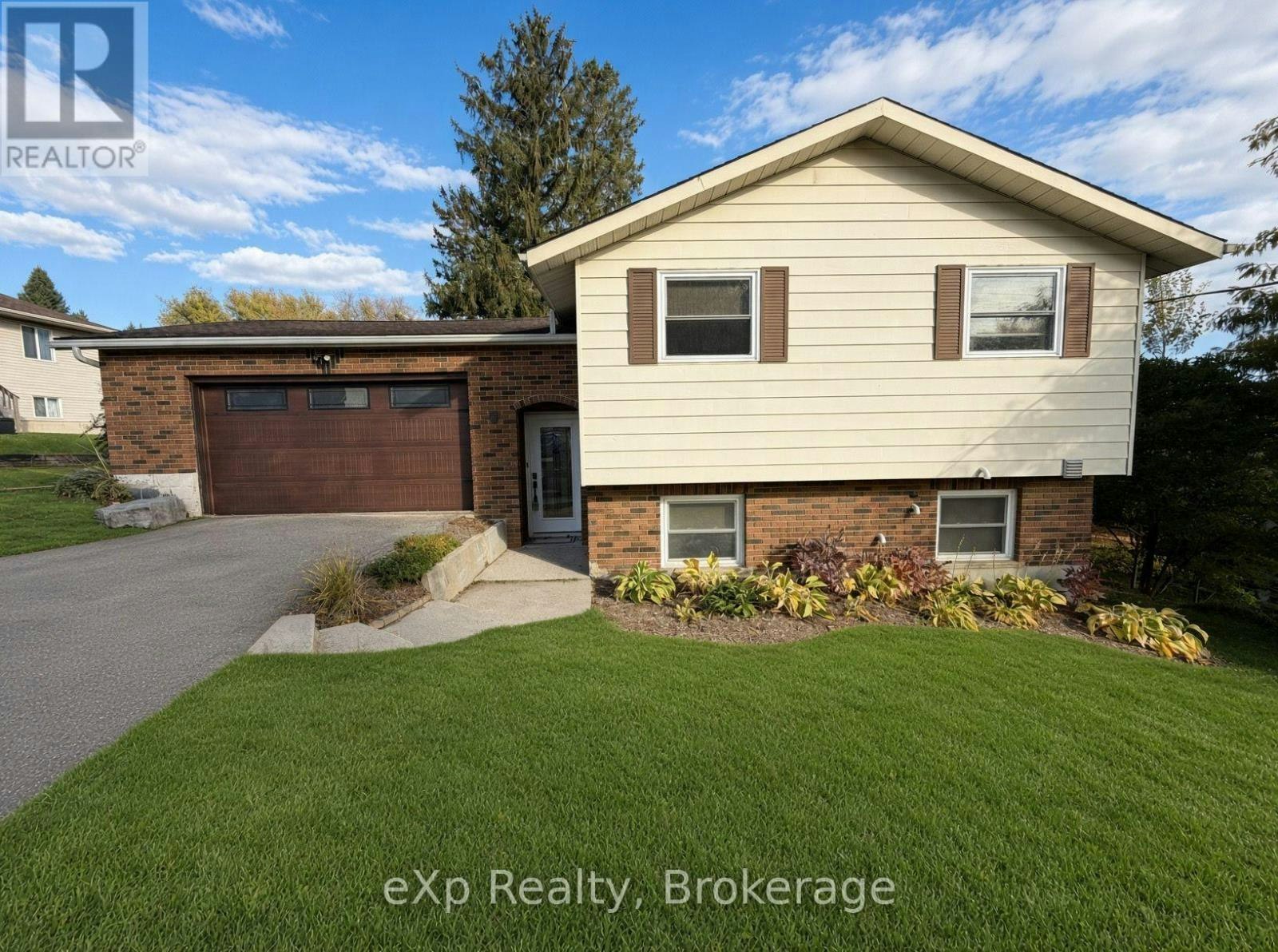 9 Charlotte Street, Brockton, ON, N0G 2V0