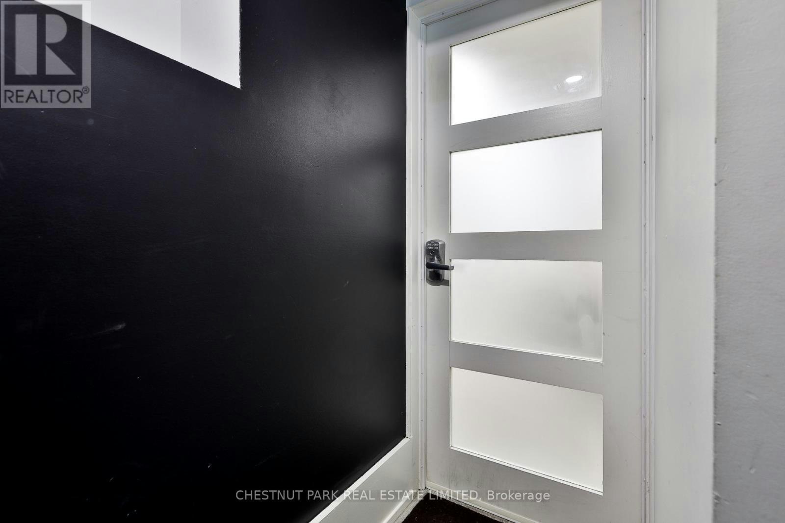 REAR-95 Parkside Drive, Toronto, ON, M6R 2Y8 - 3