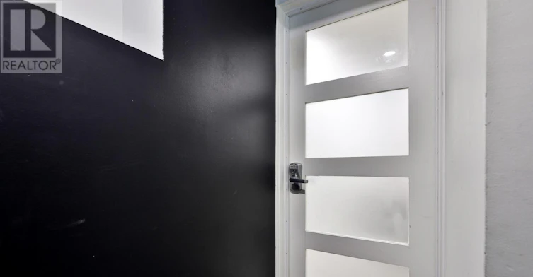 REAR-95 Parkside Drive, Toronto, ON, M6R 2Y8 - 3