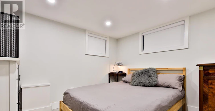 REAR-95 Parkside Drive, Toronto, ON, M6R 2Y8 - 18