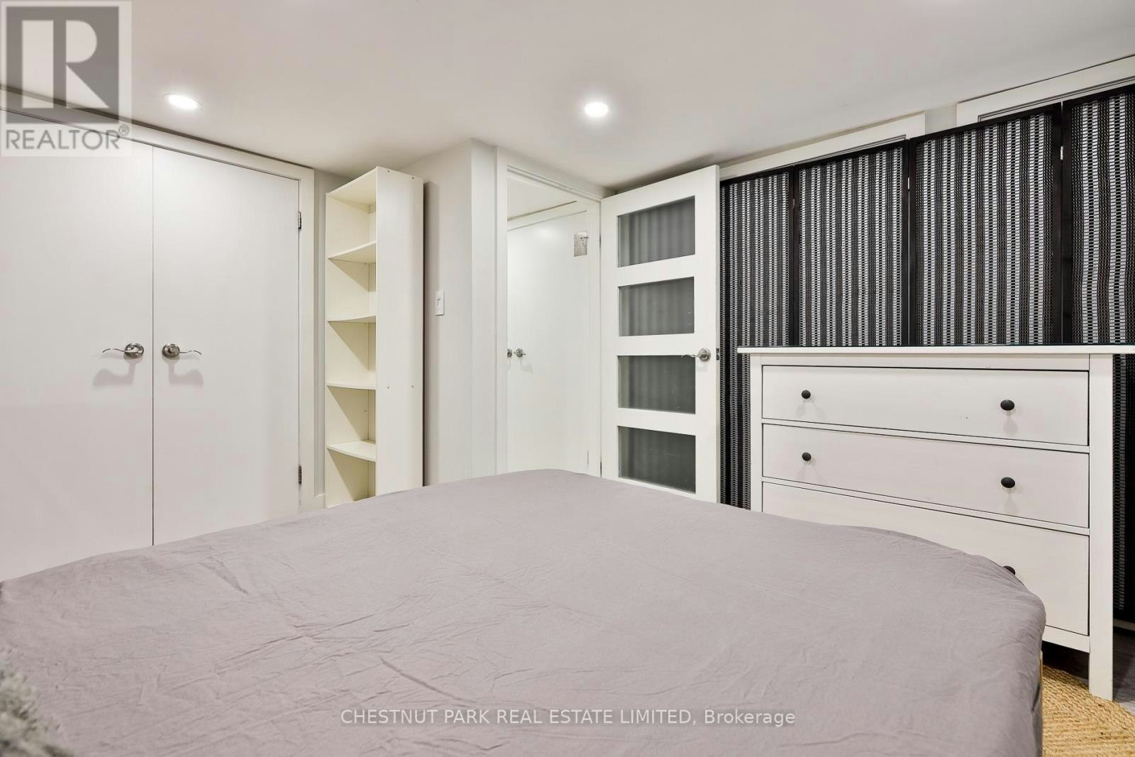 REAR-95 Parkside Drive, Toronto, ON, M6R 2Y8 - 22