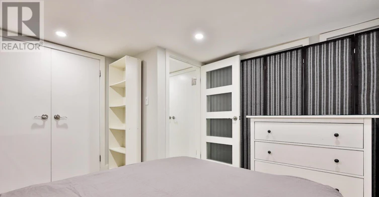 REAR-95 Parkside Drive, Toronto, ON, M6R 2Y8 - 22