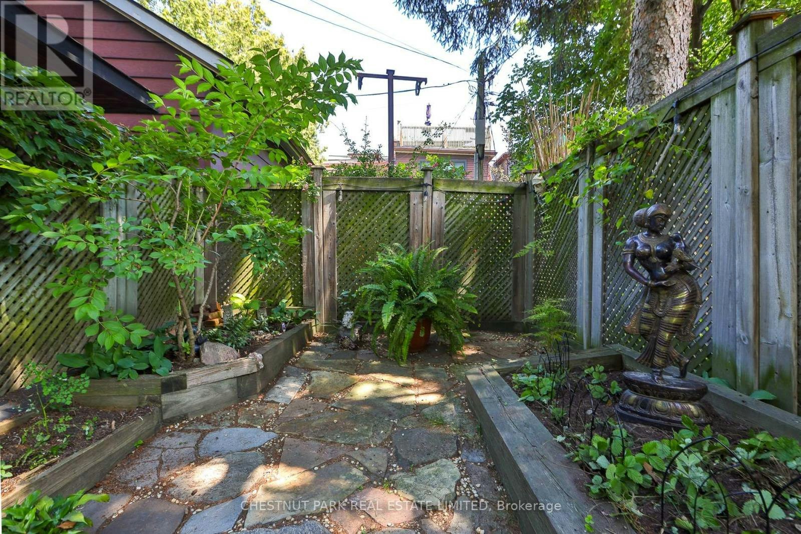 REAR-95 Parkside Drive, Toronto, ON, M6R 2Y8 - 31