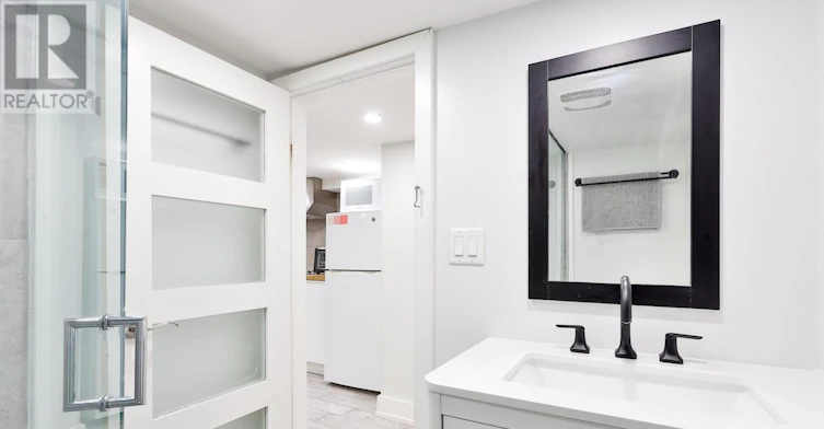 REAR-95 Parkside Drive, Toronto, ON, M6R 2Y8 - 16