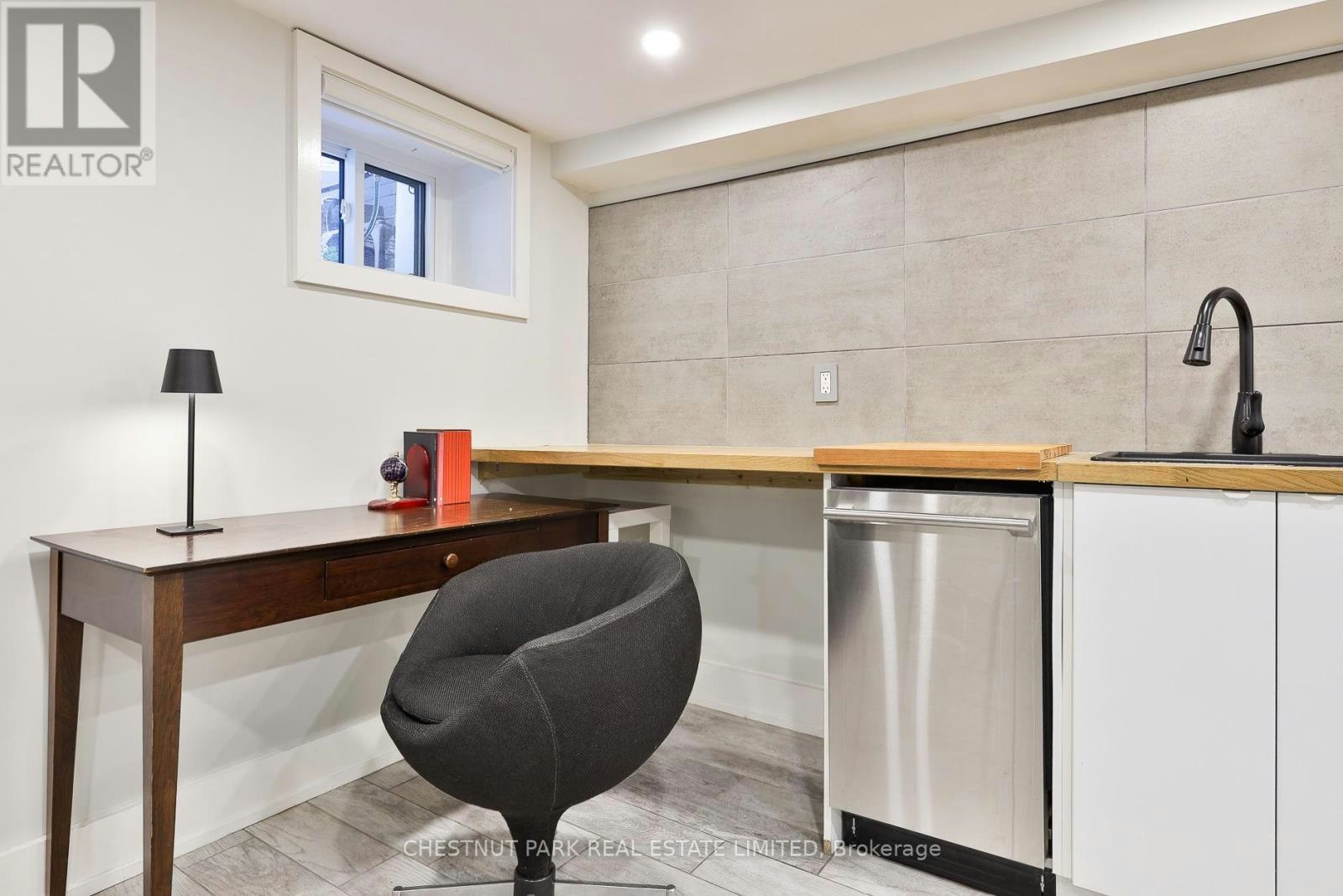 REAR-95 Parkside Drive, Toronto, ON, M6R 2Y8 - 9