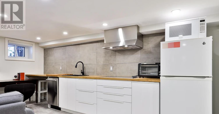 REAR-95 Parkside Drive, Toronto, ON, M6R 2Y8 - 7
