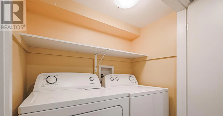 REAR-95 Parkside Drive, Toronto, ON, M6R 2Y8 - 25