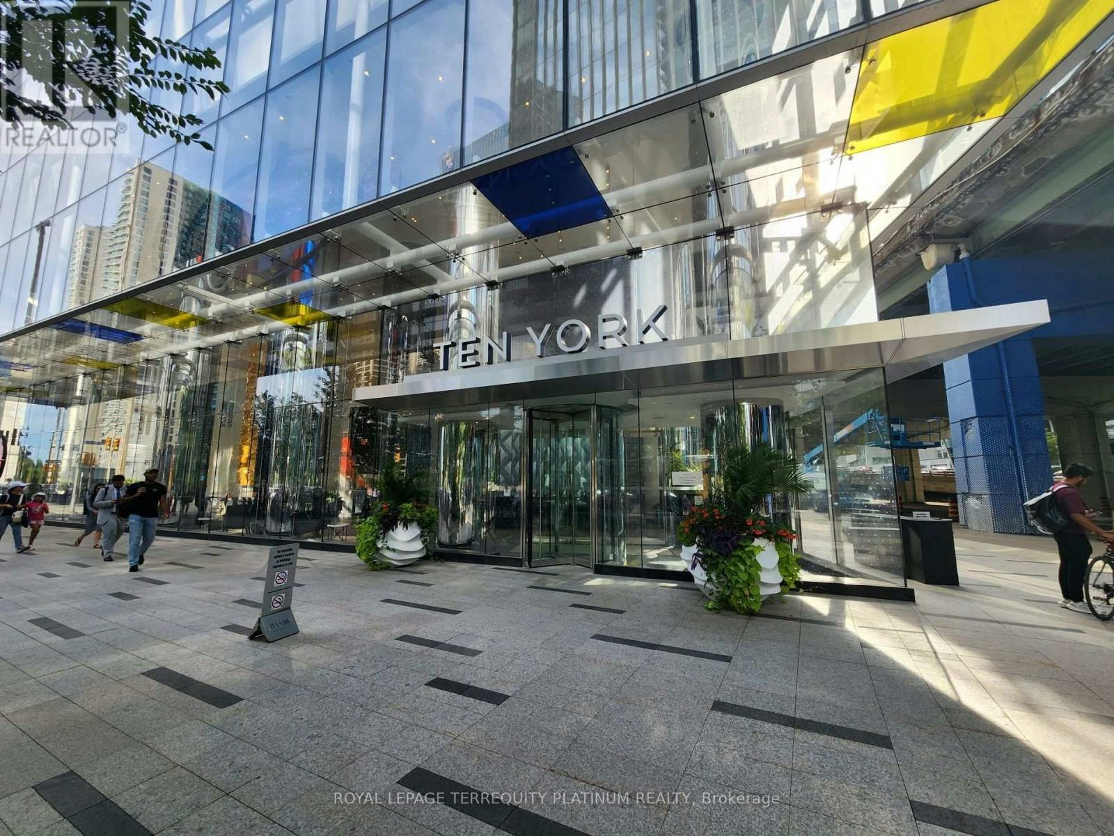 3212-10 York Street, Toronto, ON, M5J 0E1 - 17