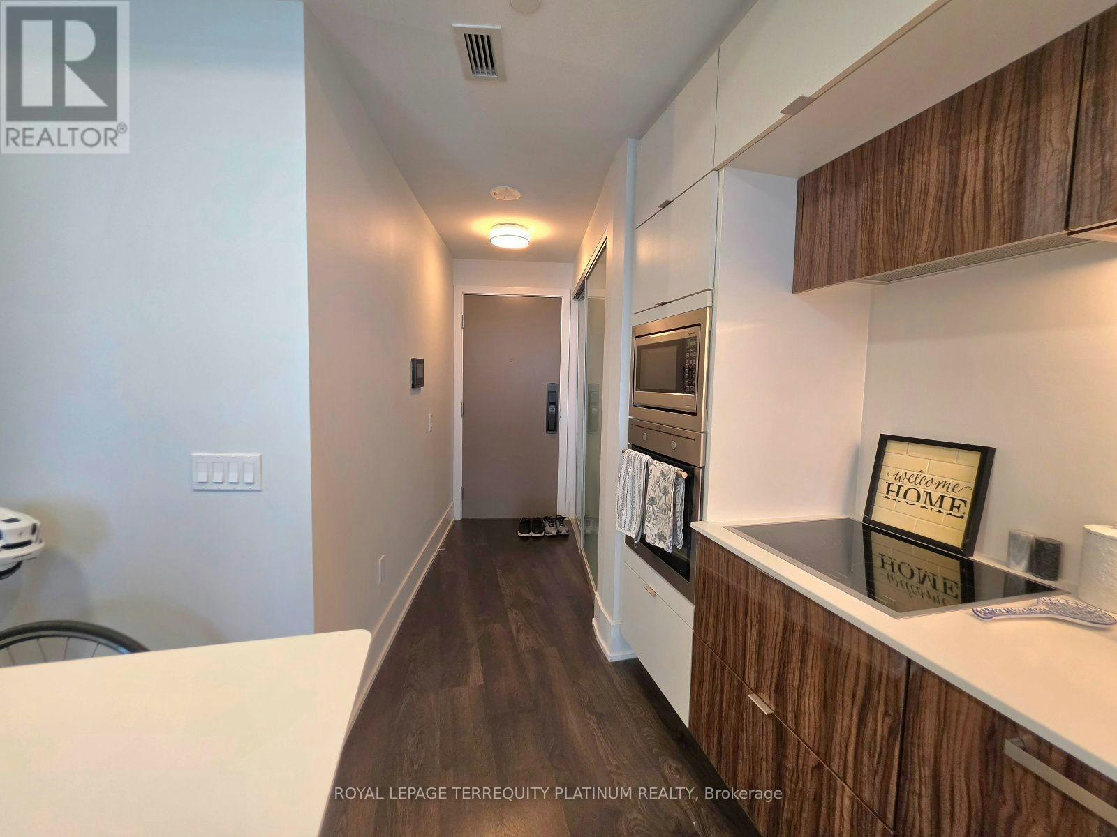 3212-10 York Street, Toronto, ON, M5J 0E1 - 6