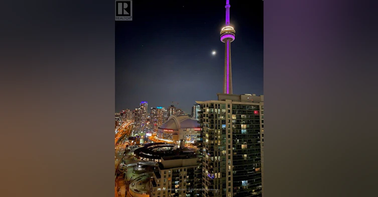 3212-10 York Street, Toronto, ON, M5J 0E1