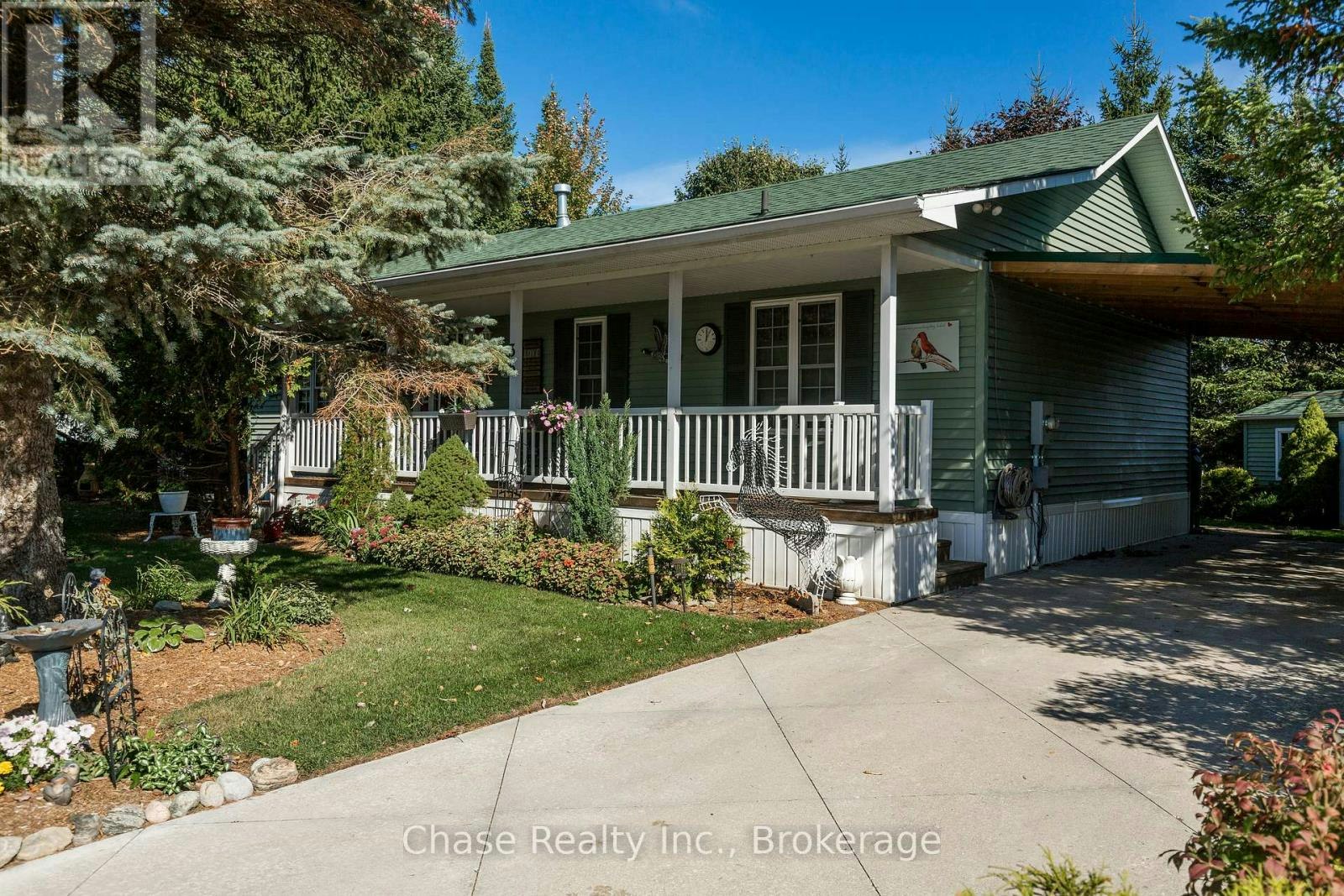 36 Topaz Street, Wasaga Beach, ON, L9Z 1X7