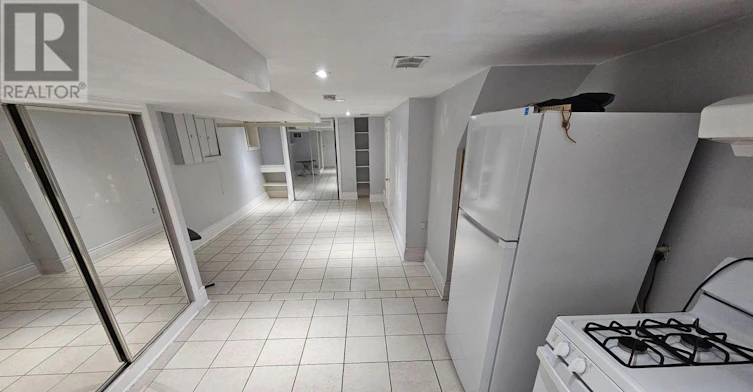 LOWER LEVEL-19 Keystone Avenue, Toronto, ON, M4C 1G9 - 20