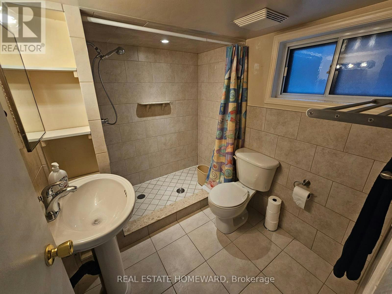 LOWER LEVEL-19 Keystone Avenue, Toronto, ON, M4C 1G9 - 22